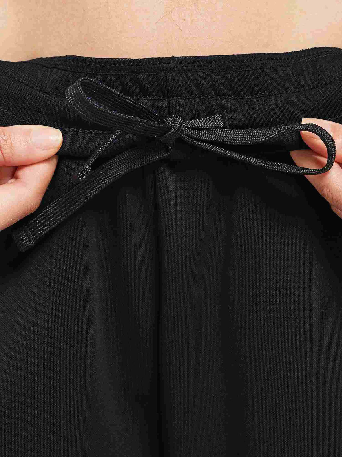Black/White