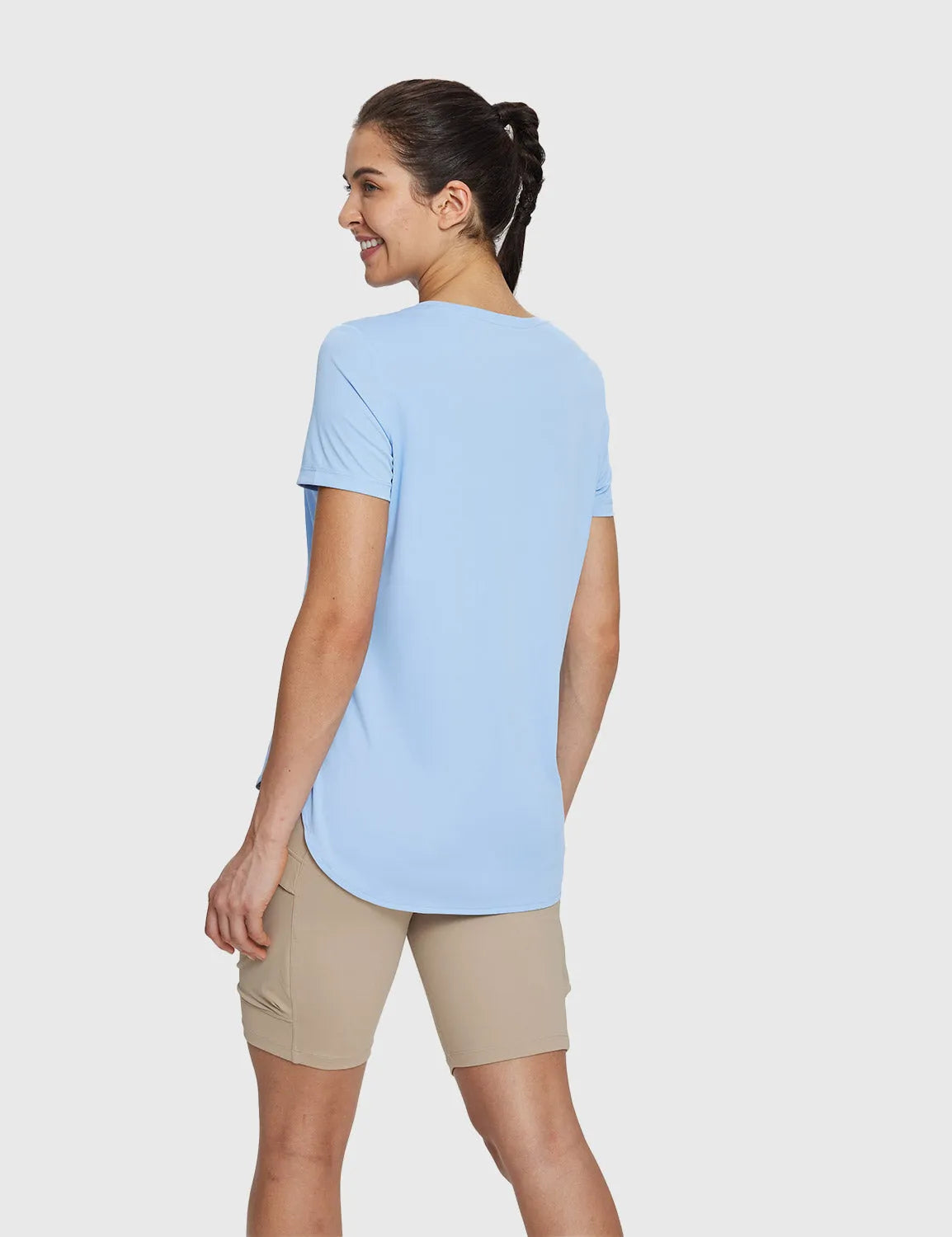 White Shirt + Anthracite Capris