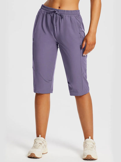 White Shirt + Anthracite Capris