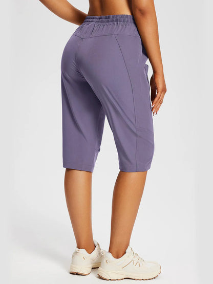 White Shirt + Anthracite Capris