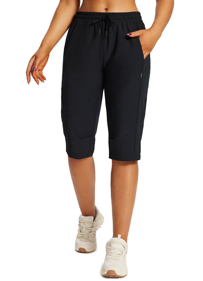 White Shirt + Anthracite Capris